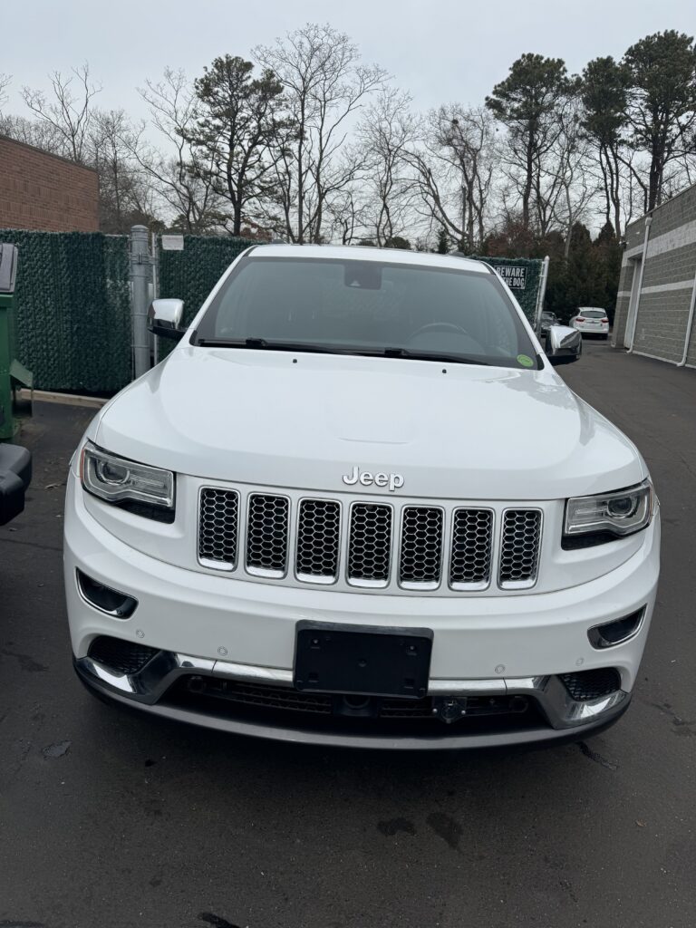 2015 Jeep Grand Cherokee Summit 4D SUV 4WD
