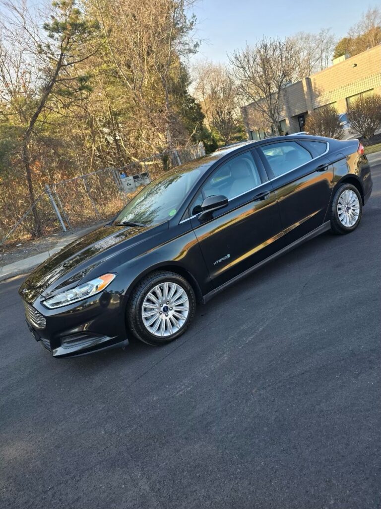 2015 Ford Fusion S Hybrid